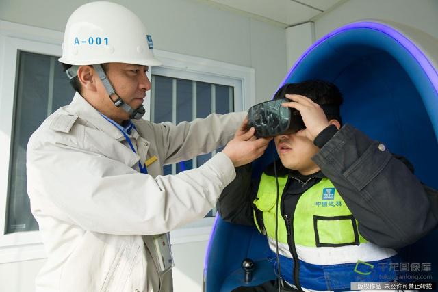 愛國(guó)情奮斗者｜北京西單廣場(chǎng)工地上有個(gè)喜歡把科技融入工作的人